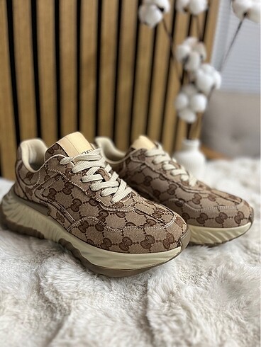 Gucci Gucci spor ayakkabı a kalite