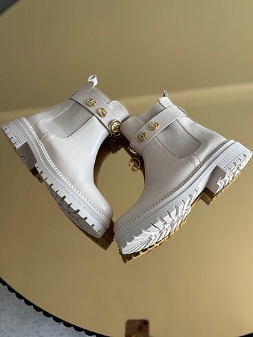 37 Beden Gucci bot