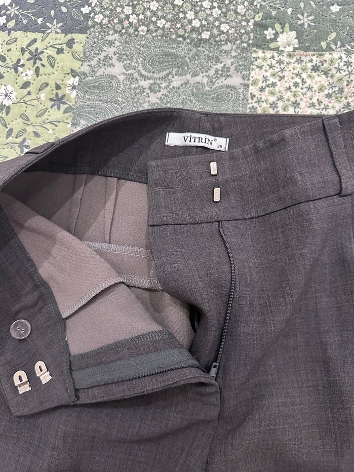 VİTRİN MARKA Gri Normal Kesim Pilili Kumaş Kadın Pantolon - Görsel 5