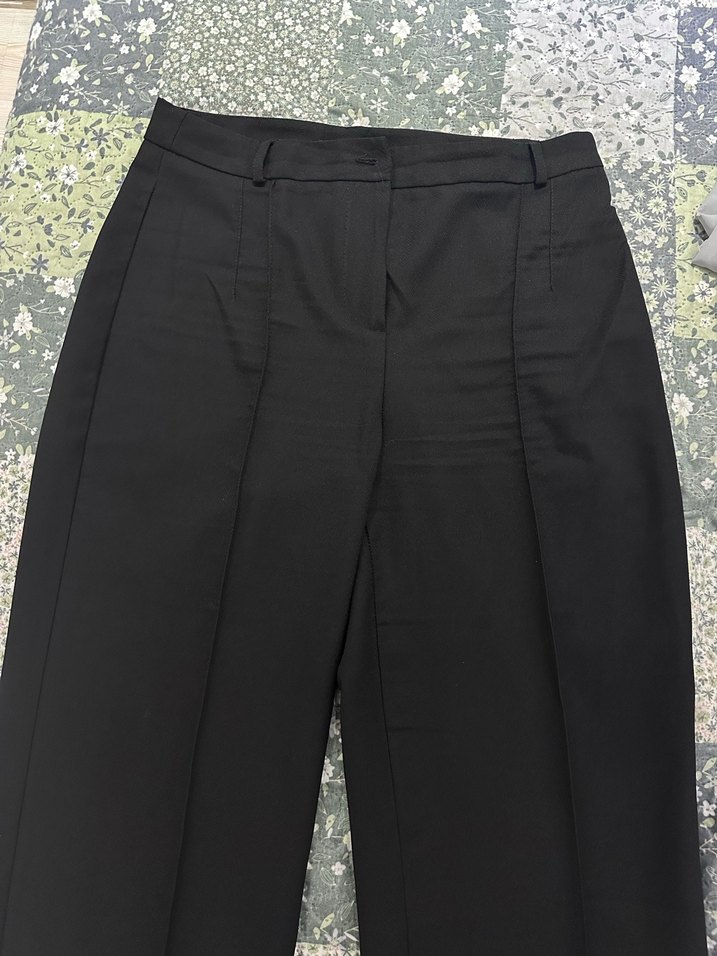 Kadın Siyah Pilili Kumaş Pantolon - Görsel 2