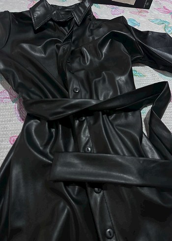 Kadın Siyah Deri Kuşaklı Uzun Ceket - Görsel 2