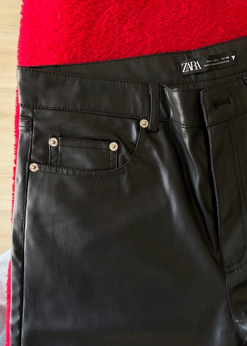 Kadın Siyah Deri boru paça pantolon - Görsel 4