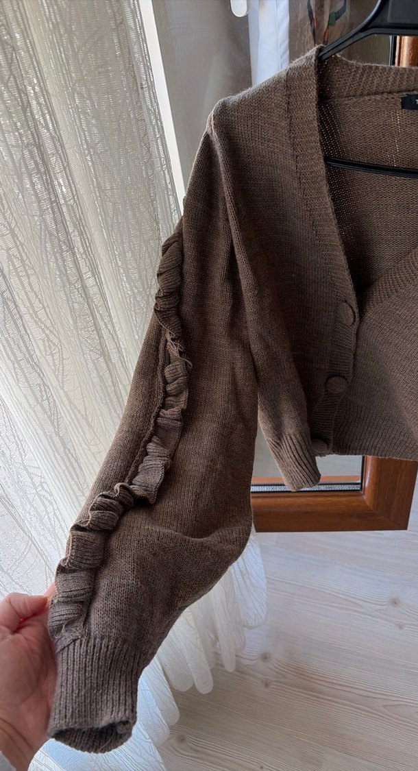 Düğmeli Kahverengi Triko Kadın Hırka - Görsel 3