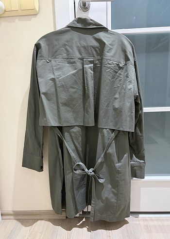 Gri Kamuflaj Desenli Kadın Trençkot - Görsel 4