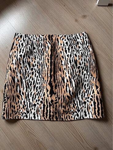 Leopar desenli etek