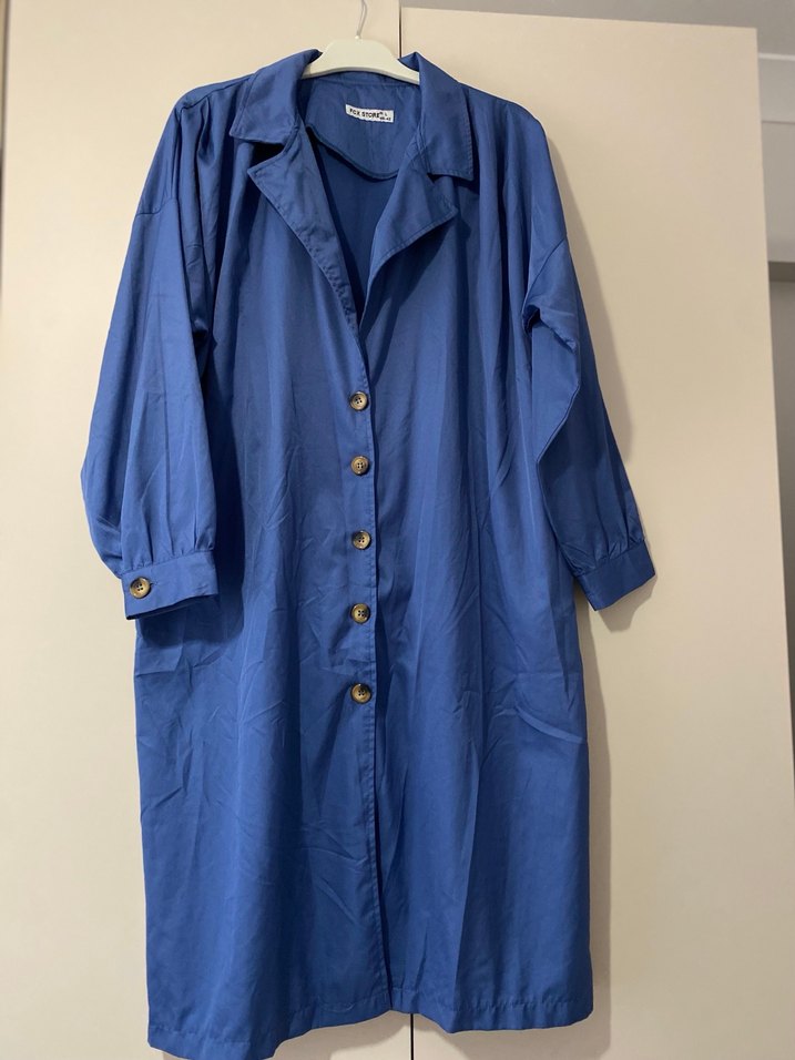 Mavi Uzun Düğmeli Kadın Trençkot - Görsel 2