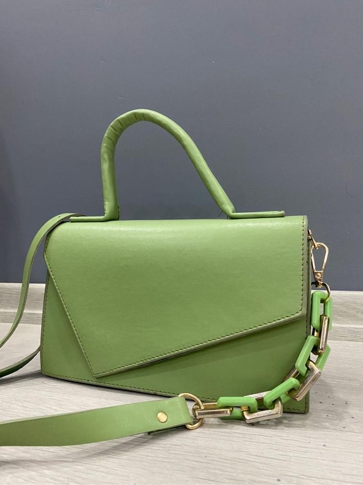 Zincir Detaylı Yeşil Deri Kadın Çanta - Görsel 2
