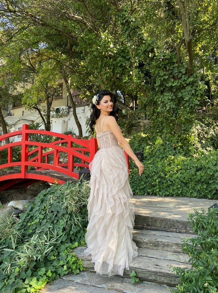 İşlemeli Drapeli Straplez Uzun Gelinlik - Görsel 2