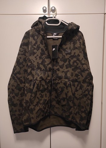 Nike Tech Kamuflaj Ceket