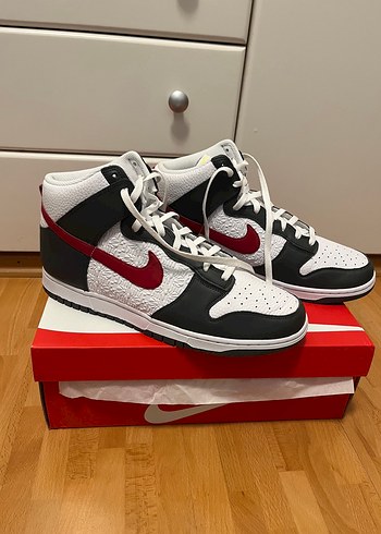 Nike Dunk High Retro