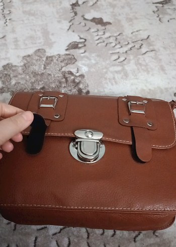 Kahverengi Tokalı Kadın Çanta - Görsel 8