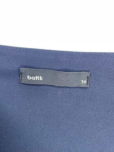 36 Beden lacivert Renk Batik Kısa Elbise %70 İndirimli.