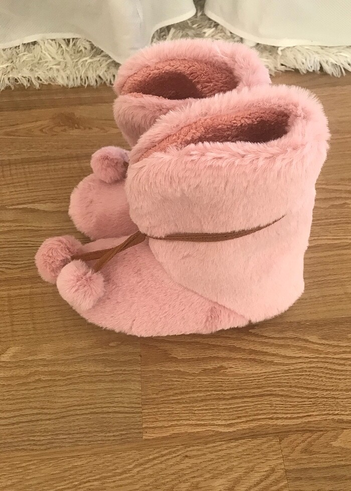 Ponponlu ev panduf ev botu - Görsel 2