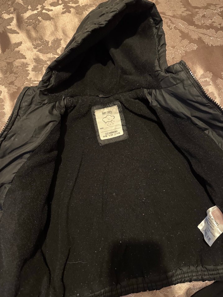 Erkek Çocuk Siyah Fermuarlı Kapüşonlu Mont - Görsel 2