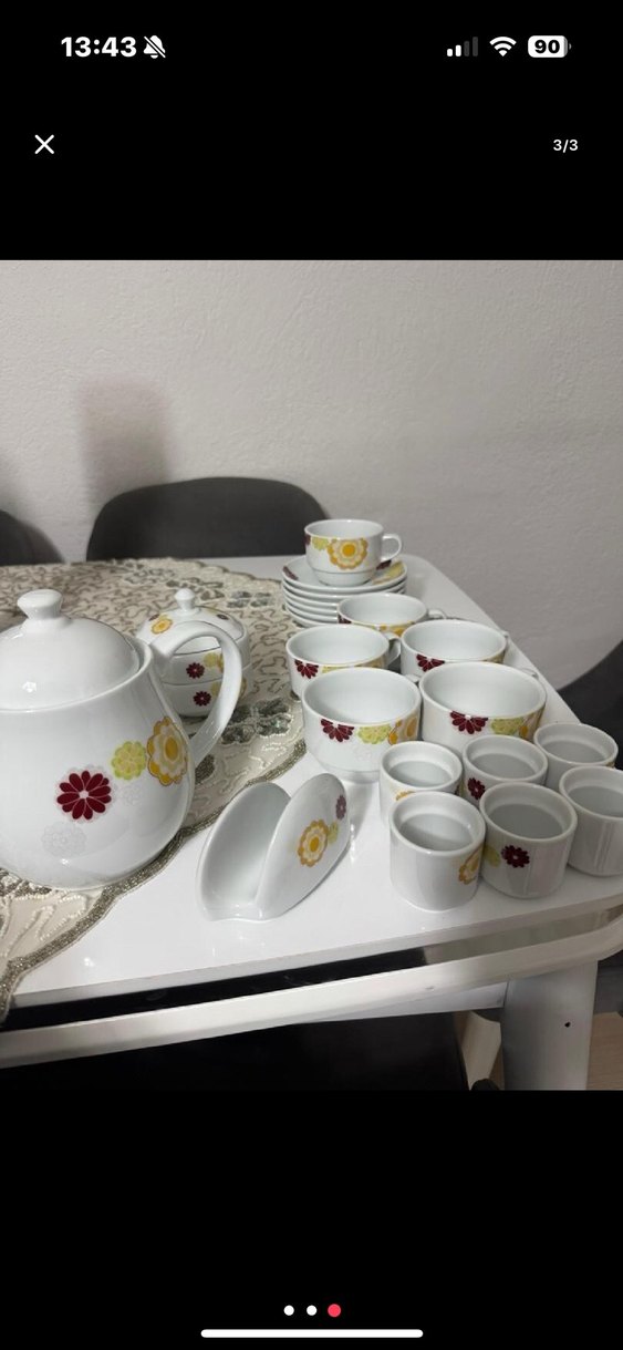 Çiçek Desenli Beyaz Porselen Çay Seti - Görsel 3