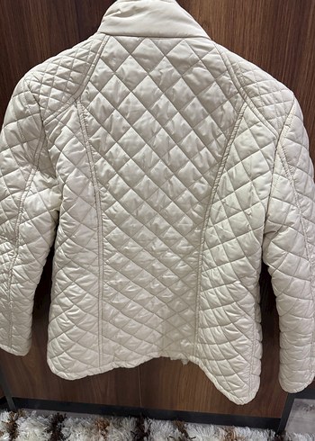 Beyaz Kapitone Kadın Mont - Görsel 3