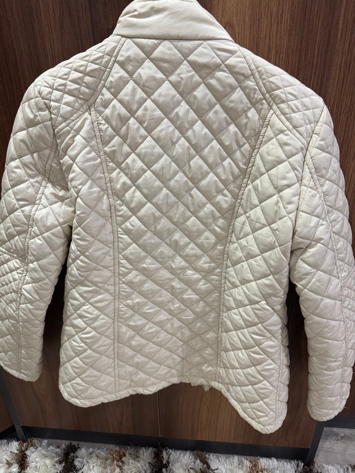 Beyaz Kapitone Kadın Mont - Görsel 3