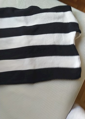 Düğmeli Gri Çizgili Kadın Hırka - Görsel 2