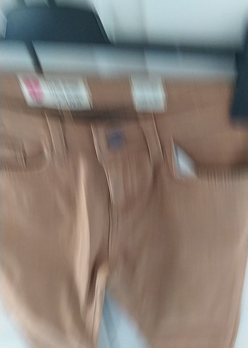 Bej Süet Kemerli Dar Kesim Kadın Pantolon - Görsel 2