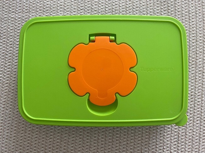 Tupperware ıslak mendil kutusu