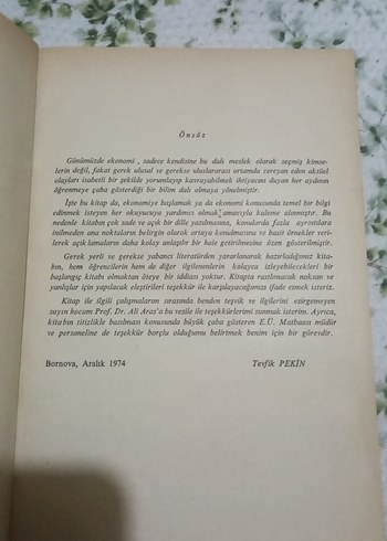 Ekonomiye Giriş Kitabı - Görsel 2