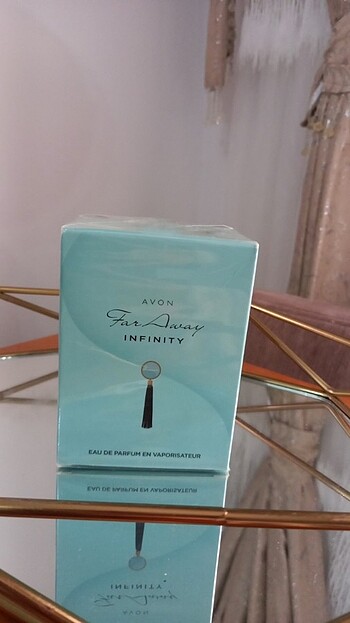 Avon Far away infinity