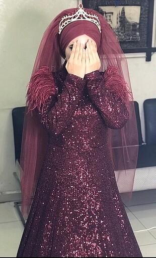 Modanisa gamze özkul zara bordo abiye