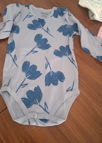 Mavi Çiçek Desenli Uzun Kollu Bebek Body - Görsel 3