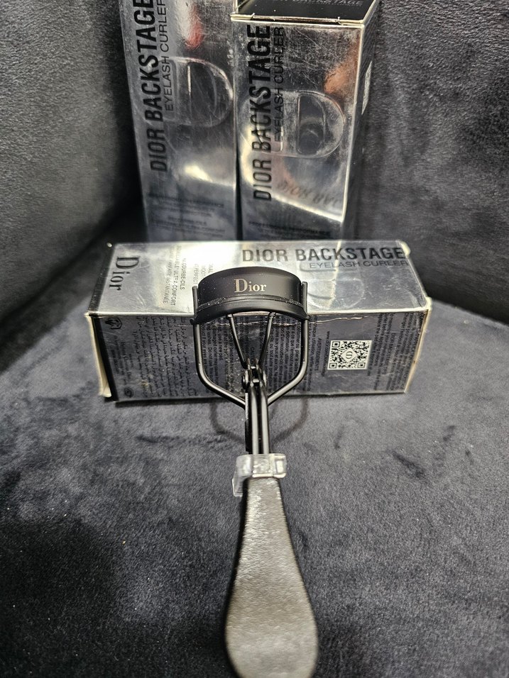 Dior Backstage Siyah Kirpik Kıvırıcı - Görsel 2