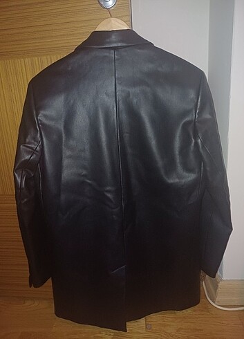 l Beden Zara Deri Görünümlü Ceket L