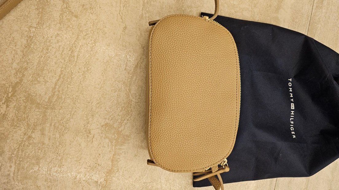 Tommy Hilfiger Bej Deri Kadın Çapraz Çanta - Görsel 4