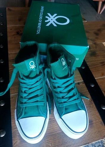 37 Beden Benetton Yeşil Converse 