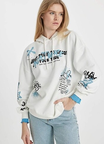 OVERSIZE BEYAZ SWEATSHIRT 