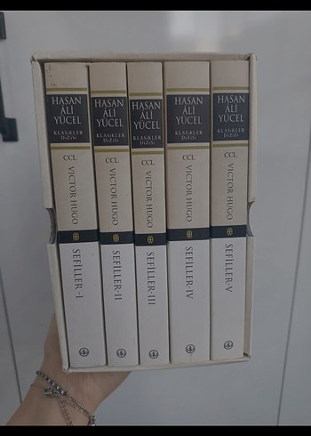 Hasan Ali Yücel Klasikleri: Sefiller 5 Cilt