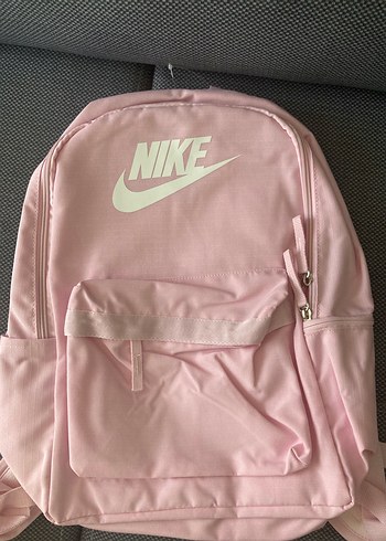Pembe Nike Kadın Sırt Çantası