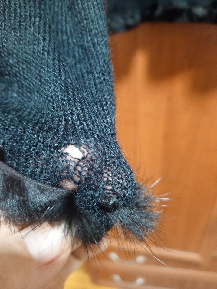 Siyah Uzun Kollu Kazak - Görsel 4