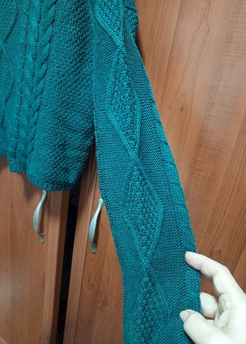 Saç Örgülü Kadın Kazak - Görsel 2