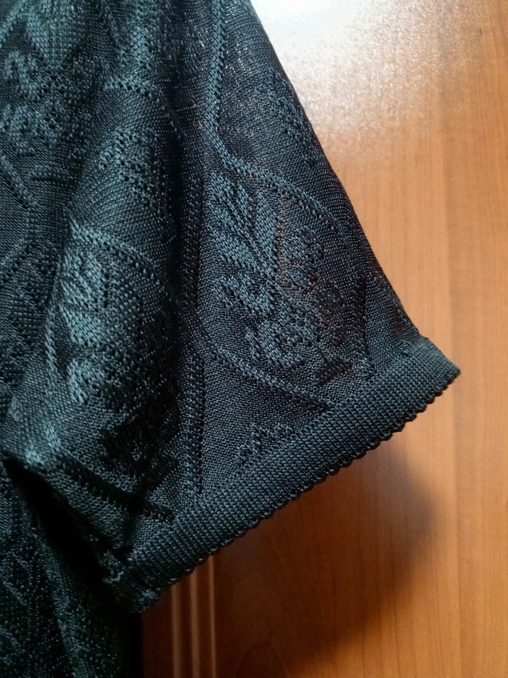 Kısa Kollu Siyah Dantel Detaylı Bluz - Görsel 5