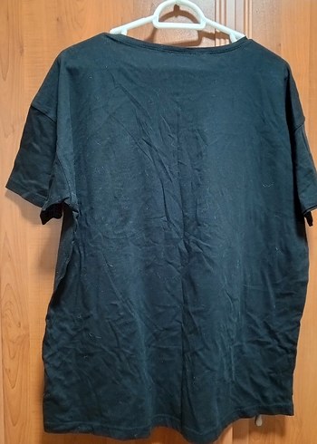 Pul İşlemeli Siyah Kadın Tişört - Görsel 4