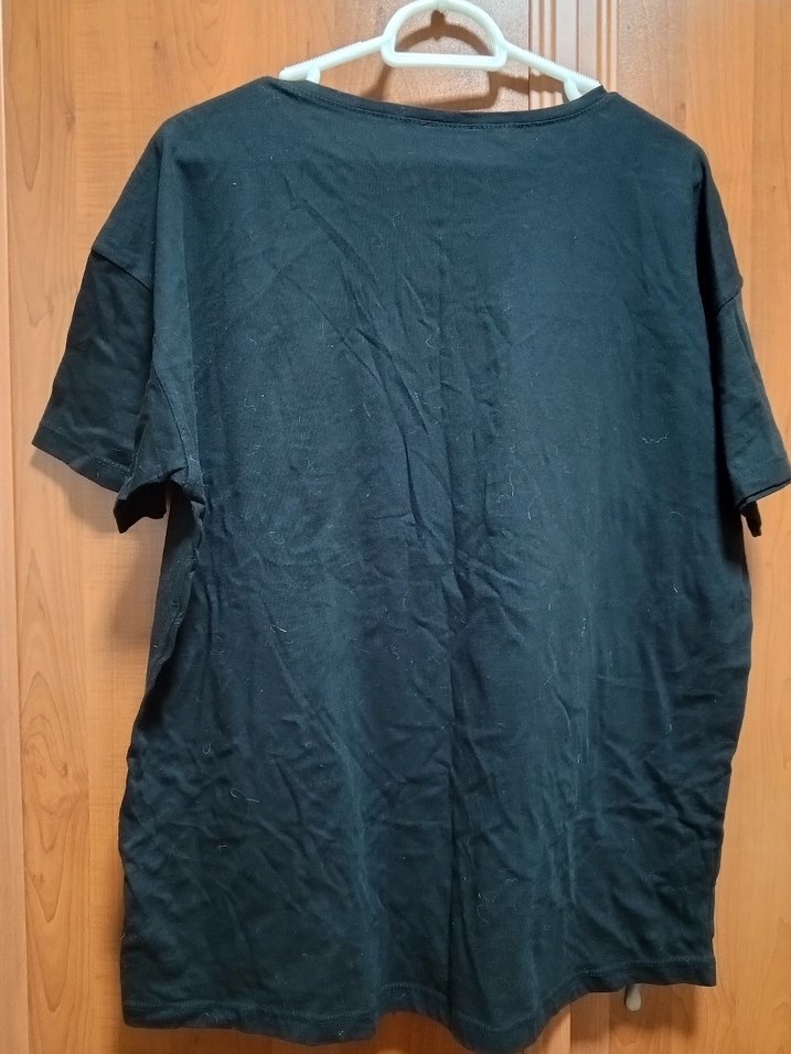 Pul İşlemeli Siyah Kadın Tişört - Görsel 4