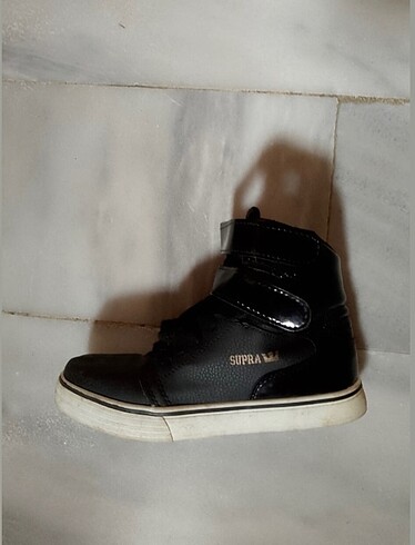 Supra ayakkabı
