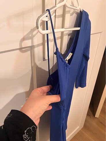 m Beden Pull and bear etiketli elbise