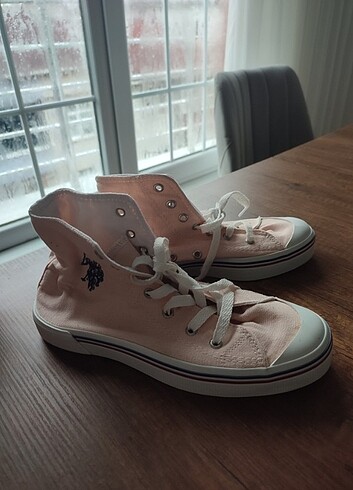 Bayan Converse 