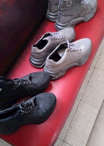 Siyah Payetli Bot - Görsel 6