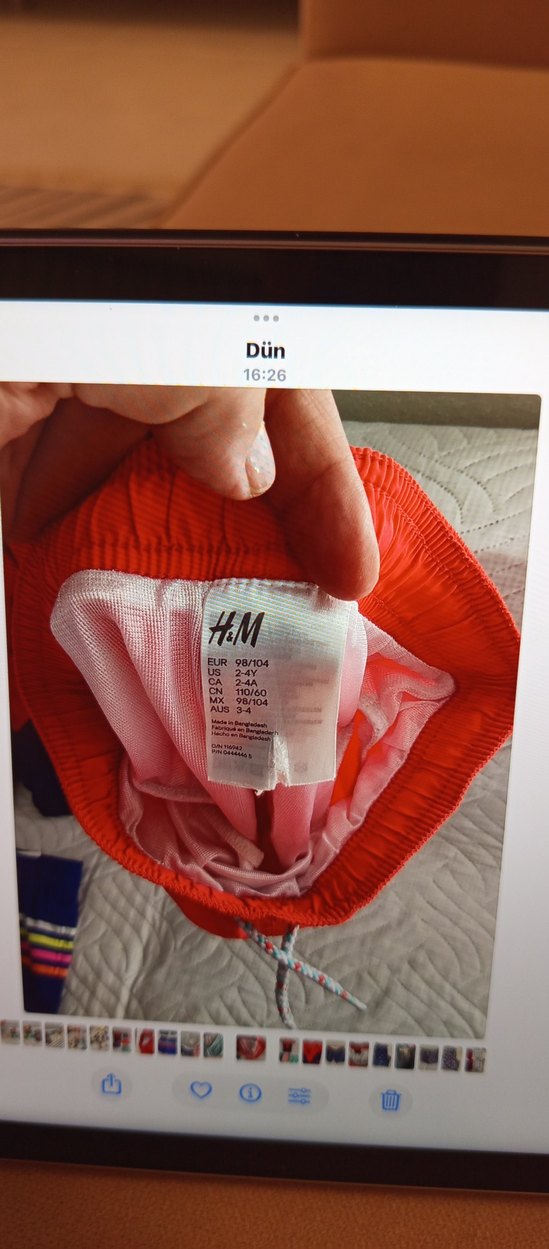 Çocuklar için Renkli Mayo ve Şort Seti - Görsel 4