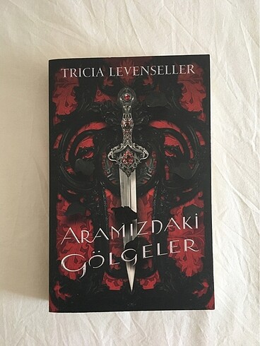 Aramızdaki Gölgeler
