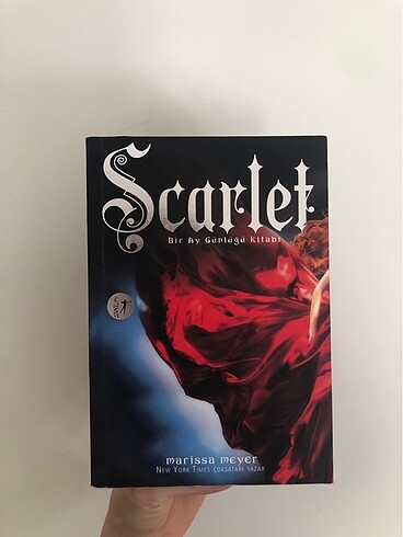 Scarler- marissa meyer