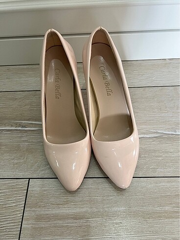 Diğer Stiletto ayakkabı