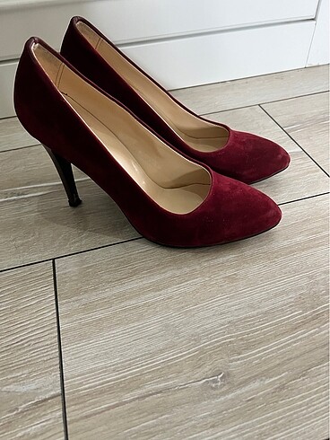 Kadife Stiletto ayakkabı