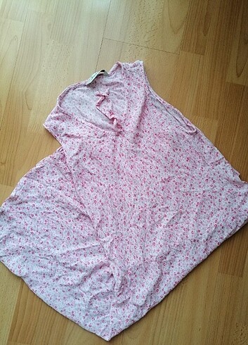 Pembe çiçekli vintage gecelik 